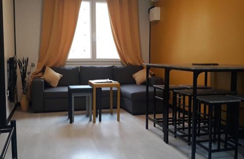 Meyrueis House | Maison carrée - domaine du vieux tilleul