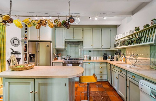 Lauzerte Villa | Maison Catalpa - Seven Bedroom Villa, Sleeps 18