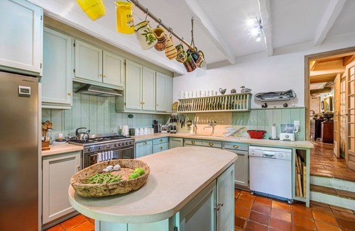 Lauzerte Villa | Maison Catalpa - Seven Bedroom Villa, Sleeps 18