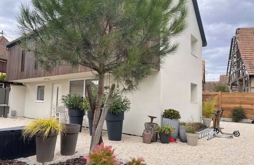 Nordhouse House | Maison Cathédrale - Former artist's studio.