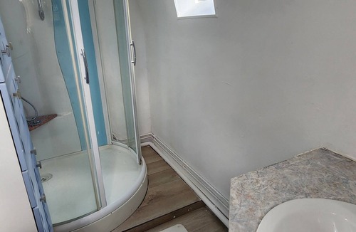 Peronne House | Maison Centre Ville