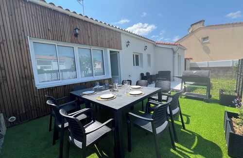 La Roche-sur-Yon House | Maison Chaleureuse et Familiale - Proche de la mer