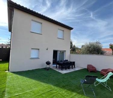 Saint-Genis-Laval House | Maison Chaleureuse 2