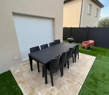 Saint-Genis-Laval House | Maison chaleureuse 1