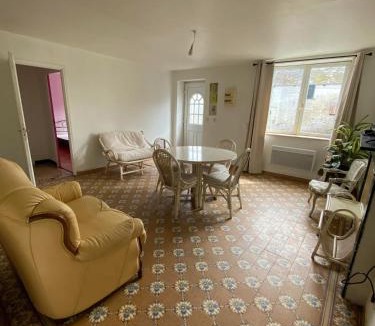 Audignies House | Maison chaleureuse à Audignies avec stationnement privé
