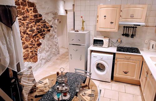 Capendu House | Maison chaleureuse à Capendu avec cheminée et jardin