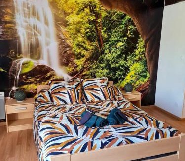 Deville House | Maison chaleureuse à Deville avec terrasse et parking gratuit