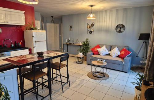 Domerat House | Maison chaleureuse au calme