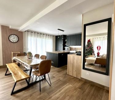 Roumare House | Maison chaleureuse au calme