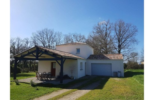 Belleville-sur-Vie Cottage | Maison Chaleureuse