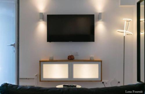 Bagneux Apartment | Maison chaleureuse jacuzzi PS2-1, climatisation et parking payants