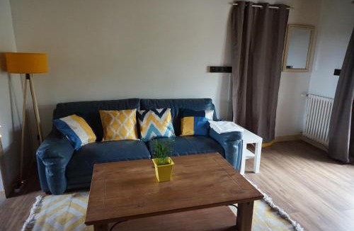 Berenx House | Maison champêtre et joyeuse à la campagne