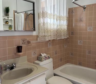 Grandes-Bergeronnes House | Maison Charles Edmond
