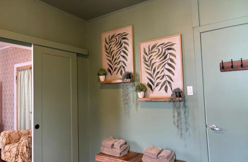 Grandes-Bergeronnes House | Maison Charles Edmond
