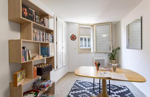 Le Chateau House | Maison Charmante Au Coeur De Canet