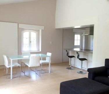 Montauriol House | Maison charmante à Montauriol avec jardin et piscine privée.