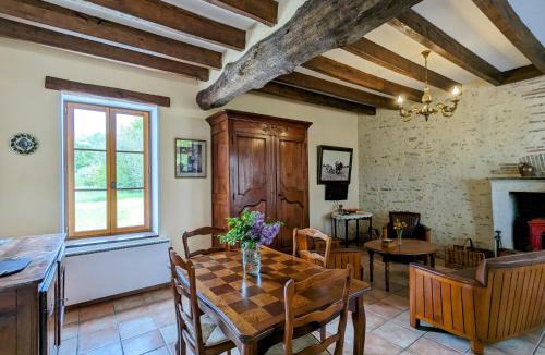 Saulnay House | Maison Charmante avec Étang Privé au Cœur du Berry - FR-1-591-86