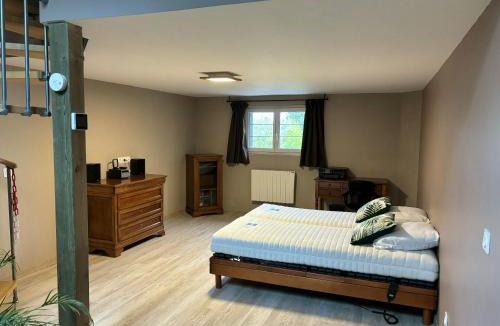 Sains House | Maison charmante près de Sains avec spa et jardin clos