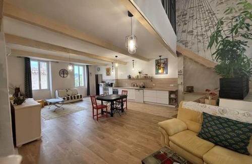 Cessenon-sur-Orb Apartment | Maison Charme et Modernité