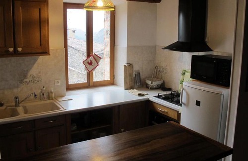 Castellane House | Maison Chasteuil