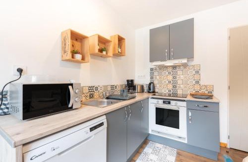 Heches House | Maison Chez Bob