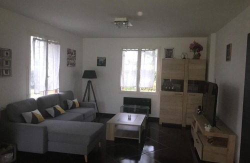 Cures House | Maison chez le particulier