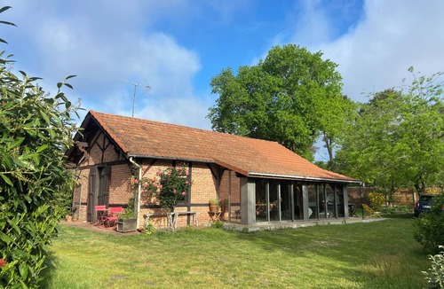 Escource House | Maison Clôturée, Plages, Lacs, Océan et Jacuzzi. Animaux de Compagnie Acceptés