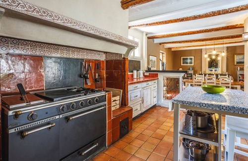Castelnau-de-Guers Villa | Maison Clairette - Six Bedroom Villa, Sleeps 12