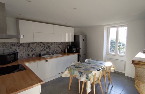 Peyrieu House | Maison Climatisé à 10min de Walibi