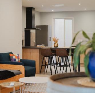 Tain-l'Hermitage Villa | maison climatisée avec Patio 5 pers