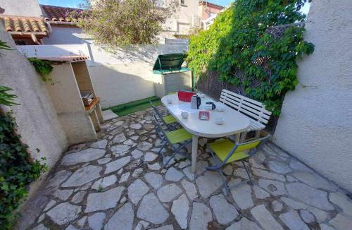 Le Grau-dʼAgde House | Maison climatisée rénovée 2 pièces, 2 cabines avec terrasses à 500m de la plage, parking inclus