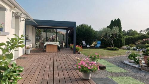 Saint-Lumine-de-Coutais House | Maison confortable avec terrasse à Saint-Lumine-de-Coutais