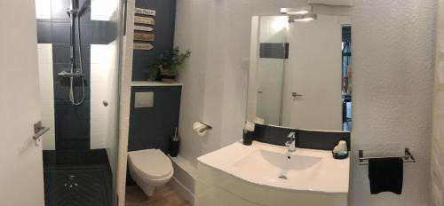 Le Rosais-La Flourie House | Maison Coetquen