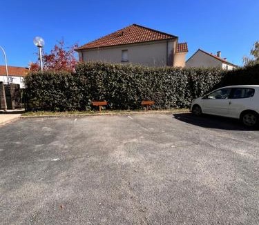 Sud Loire House | Maison COMet avec jardin et parking