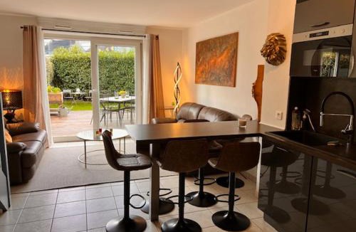 Sud Loire House | Maison COMet avec jardin et parking