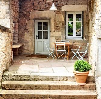 Grevilly House | Maison confortable à Grevilly, jardin & parking