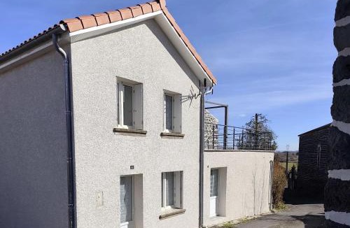 Vergezac House | Maison confortable à Vergezac avec terrasse