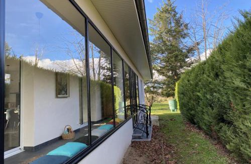 Brout-Vernet House | Maison contemporaine avec jardin au calme, proche centre village - FR-1-489-417