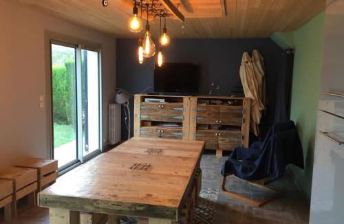 Essay House | Maison conviviale dans un cadre unique