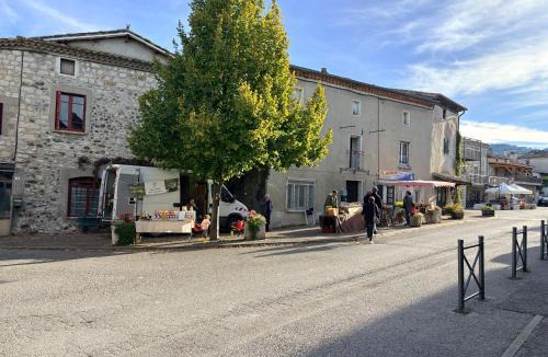 Lussas House | Maison Corps de Ferme Le Sermiaul