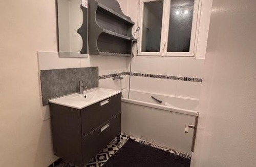 Saint-Pierre-des-Corps House | Maison cosy proche gare SNCF 2 chambres