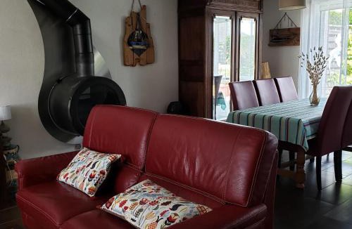 Guerande House | Maison cosy à Guérande, proche cité médiévale, avec jardin, terrasse, fibre et home cinéma. - FR-1-306-970