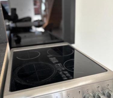 Bruay-sur-l'Escaut Apartment | Maison cosy avec cour privée