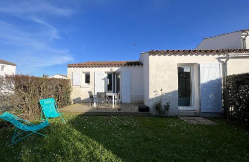Le Chateau-d'Oleron House | Maison cosy avec piscine partagée