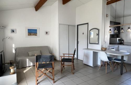 Le Chateau-d'Oleron House | Maison cosy avec piscine partagée
