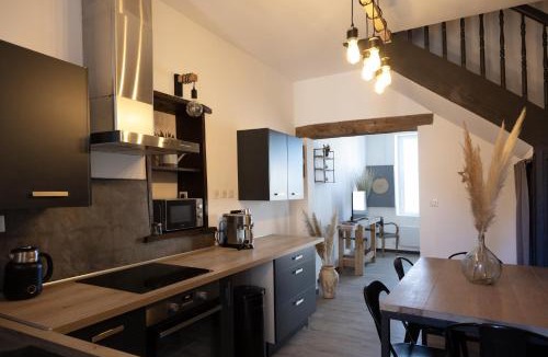 Mont-de-Marsan Apartment | Maison COSY et CHALEUREUSE au centre ville