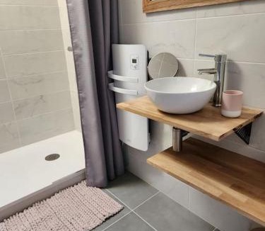 Severac House | Maison cosy et décorée avec goût à la campagne