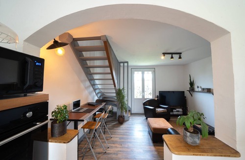 Eterville House | Maison Cosy