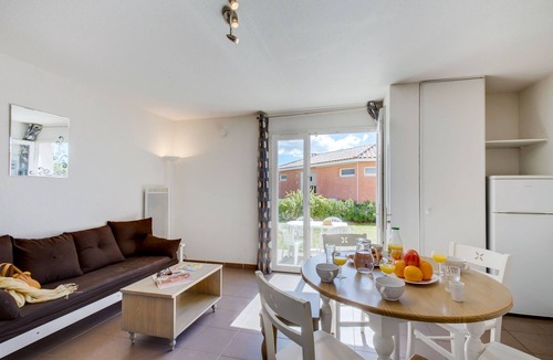 Colombiers Condo | Maison Cosy + Piscine Extérieure Chauffée