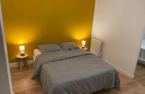 Annoeullin House | Maison Cosy Yellow